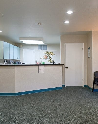 reception area aptos periodontics and dental implants 2